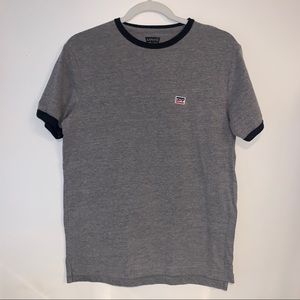 Gray Levi’s T-Shirt